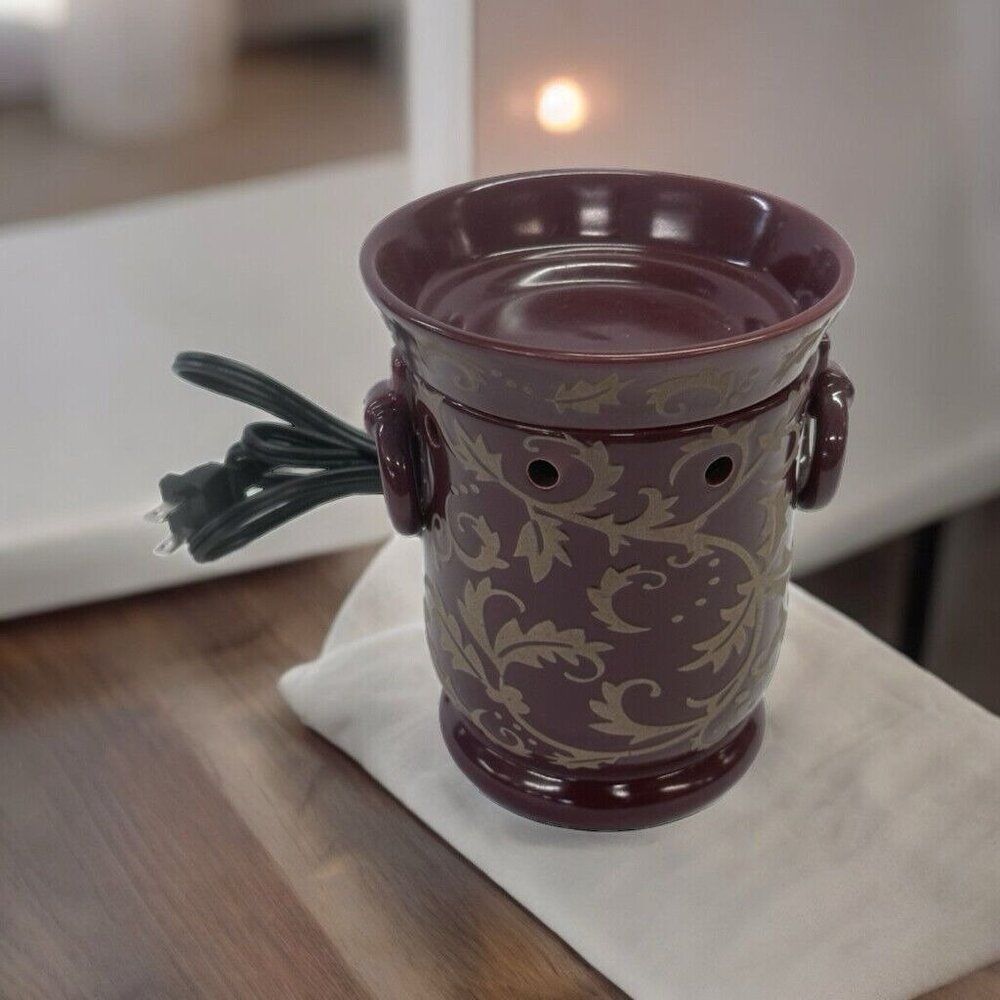Scentsy Plum Garland Plug-In Wax Warmer RETIRED!